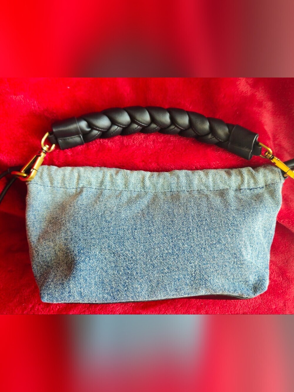 Steve Madden Light Blue Washed Ombre Denim Shoulder Bag w/Braided Black Handle - Picture 3 of 10